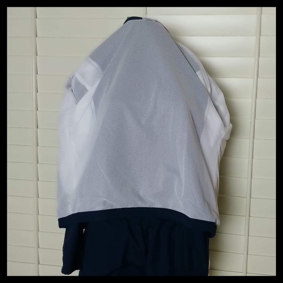 NWOT REEBOK CLASSIC TRACKSUIT - Picture 4 of 6